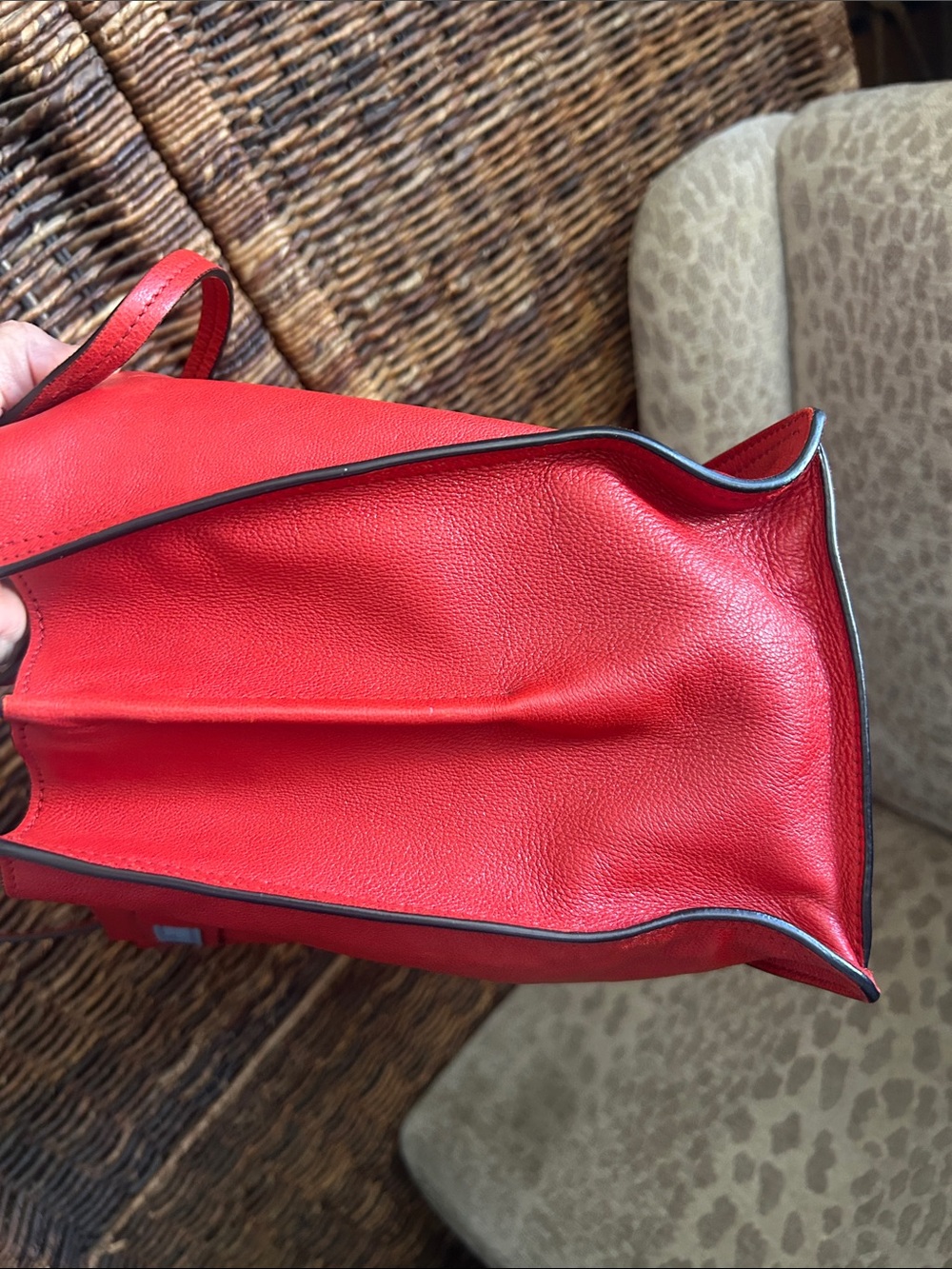 Prada Red Etiquette tote in Glacé calf leather GUC Retails $2200 with COA - Picture 8 of 17